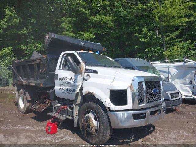  Salvage Ford F-650 Gas