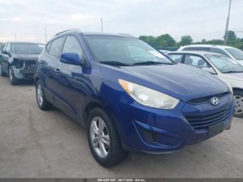  Salvage Hyundai TUCSON