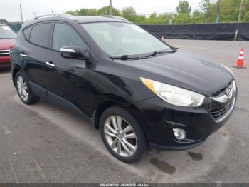  Salvage Hyundai TUCSON