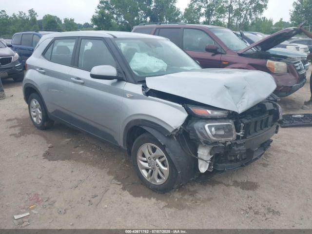  Salvage Hyundai VENUE