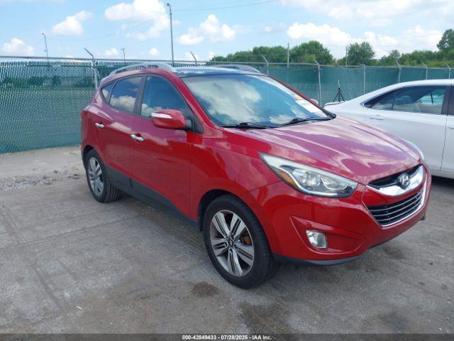  Salvage Hyundai TUCSON