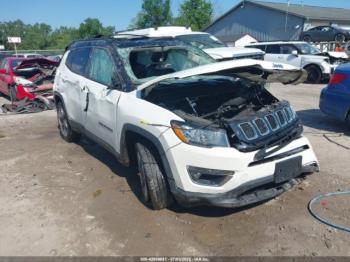  Salvage Jeep Compass