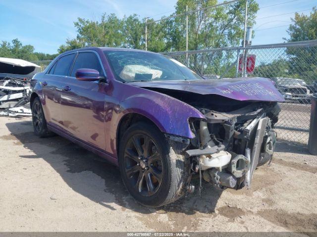  Salvage Chrysler 300
