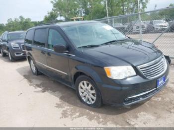  Salvage Chrysler Town & Country