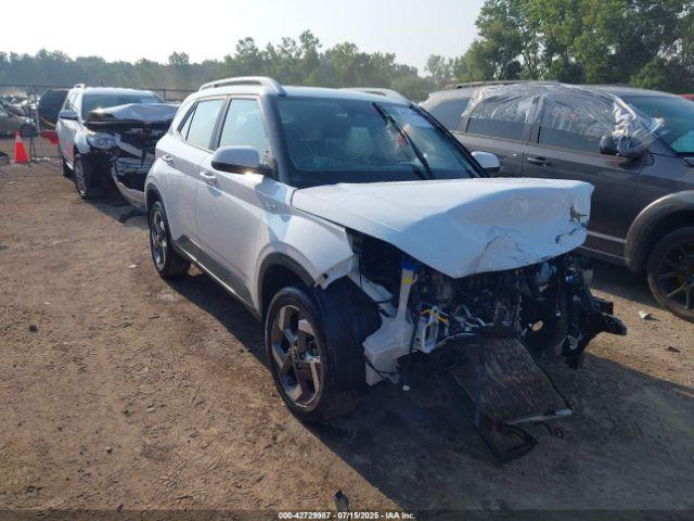  Salvage Hyundai VENUE
