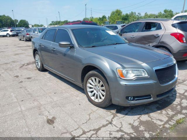  Salvage Chrysler 300