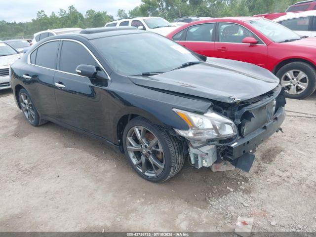  Salvage Nissan Maxima