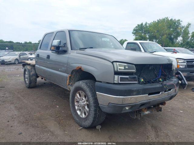 Salvage Chevrolet Silverado 2500