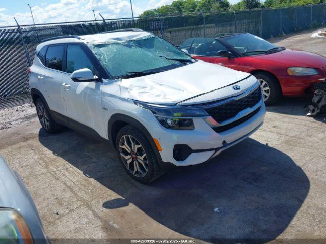  Salvage Kia Seltos