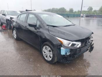  Salvage Nissan Versa