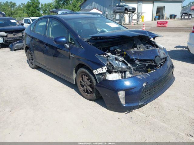  Salvage Toyota Prius