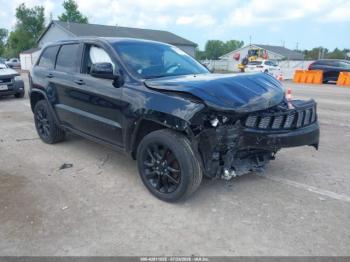  Salvage Jeep Grand Cherokee