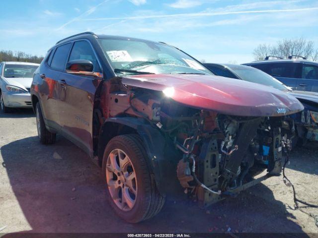  Salvage Jeep Compass