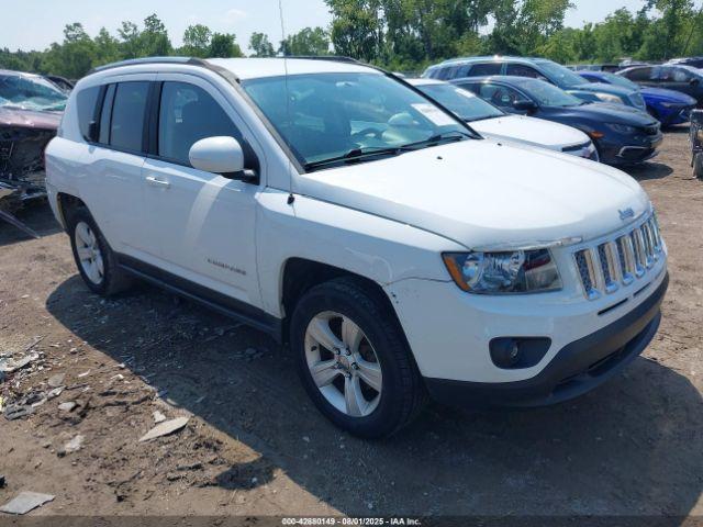  Salvage Jeep Compass