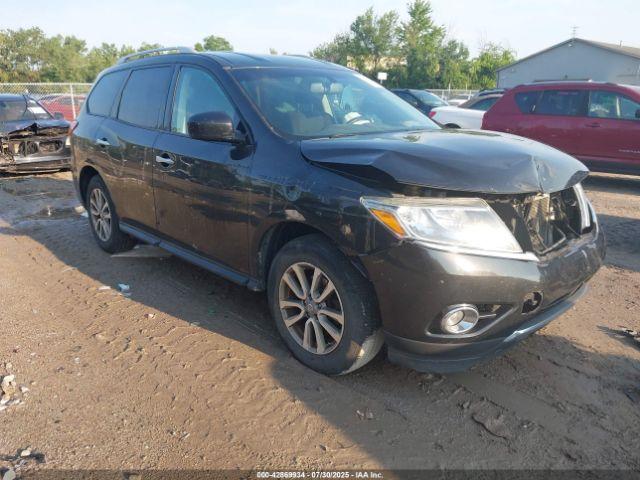  Salvage Nissan Pathfinder