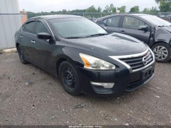 Salvage Nissan Altima
