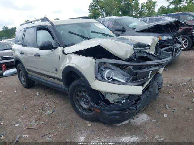  Salvage Ford Bronco