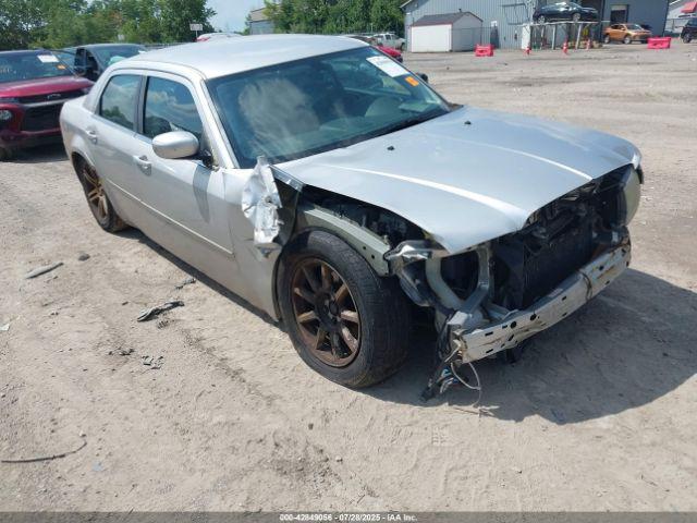  Salvage Chrysler 300