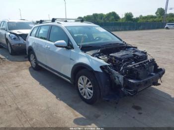  Salvage Volkswagen Golf