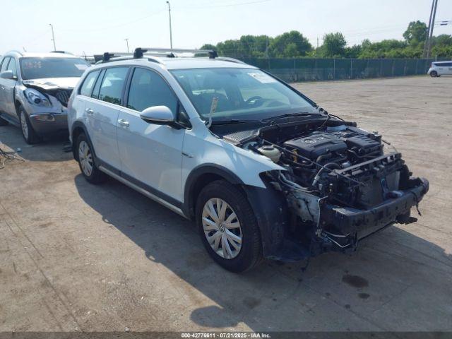  Salvage Volkswagen Golf