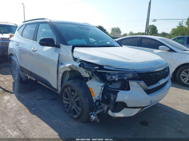  Salvage Kia Seltos