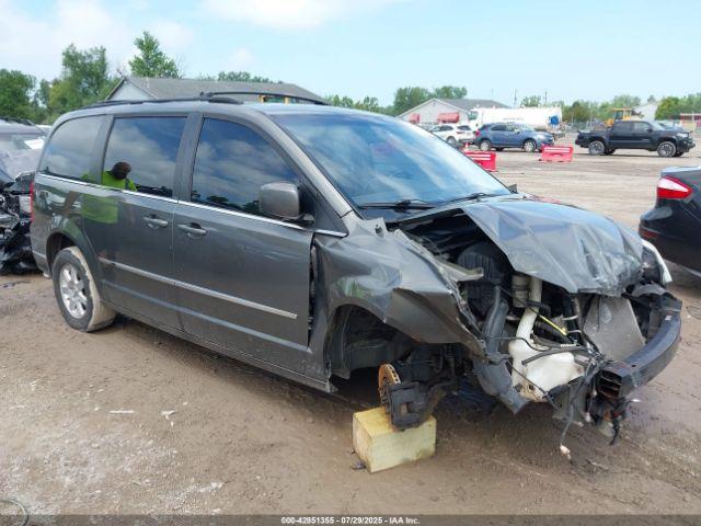  Salvage Chrysler Town & Country