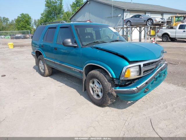  Salvage Chevrolet Blazer