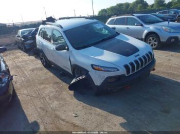  Salvage Jeep Cherokee