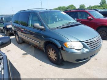  Salvage Chrysler Town & Country