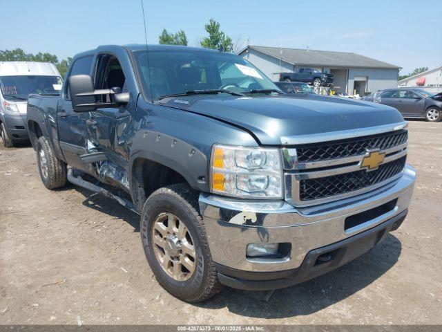  Salvage Chevrolet Silverado 2500