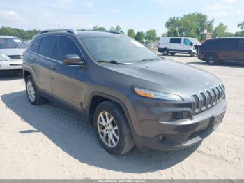  Salvage Jeep Cherokee