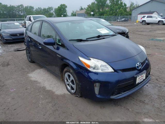  Salvage Toyota Prius