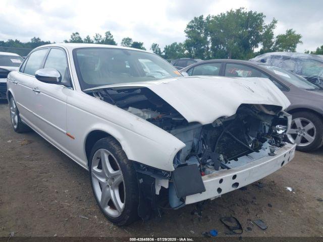  Salvage Jaguar XJ