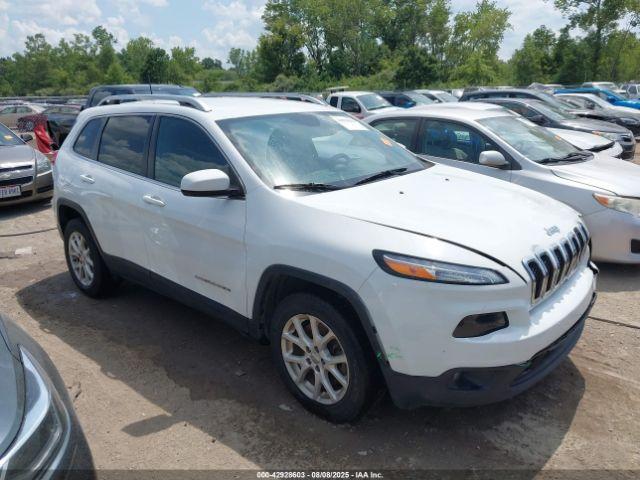  Salvage Jeep Cherokee