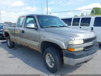  Salvage Chevrolet Silverado 2500