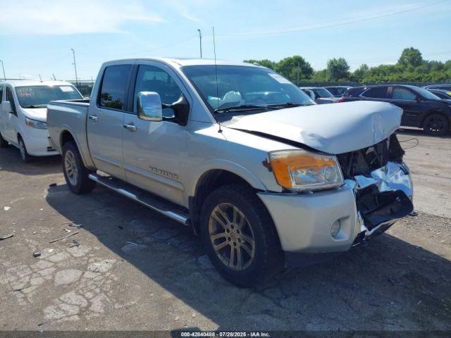  Salvage Nissan Titan