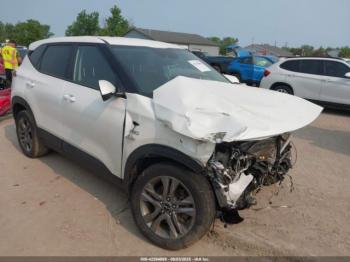  Salvage Kia Seltos