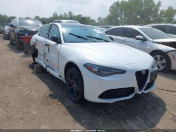  Salvage Alfa Romeo Giulia