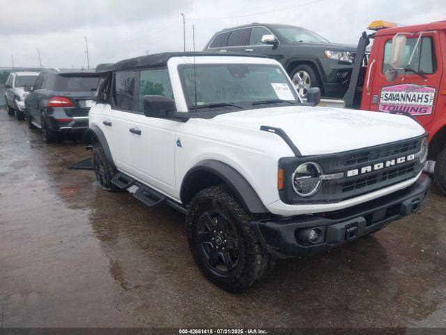  Salvage Ford Bronco