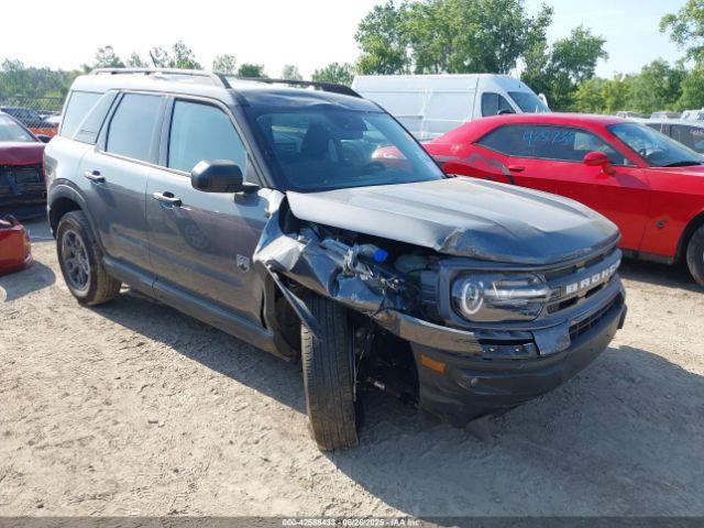  Salvage Ford Bronco
