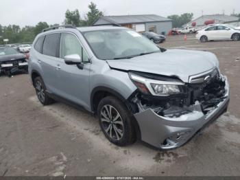  Salvage Subaru Forester