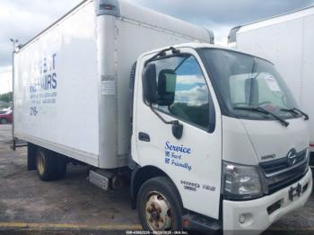  Salvage Hino 195