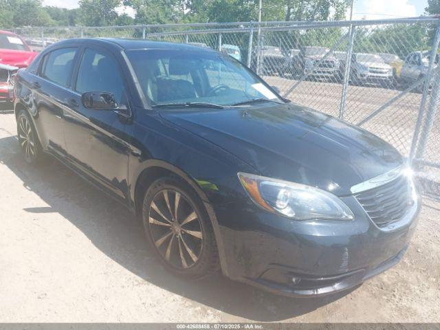  Salvage Chrysler 200