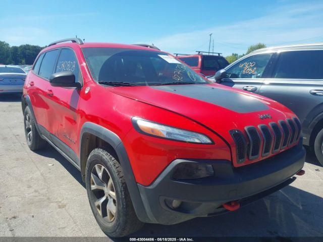  Salvage Jeep Cherokee