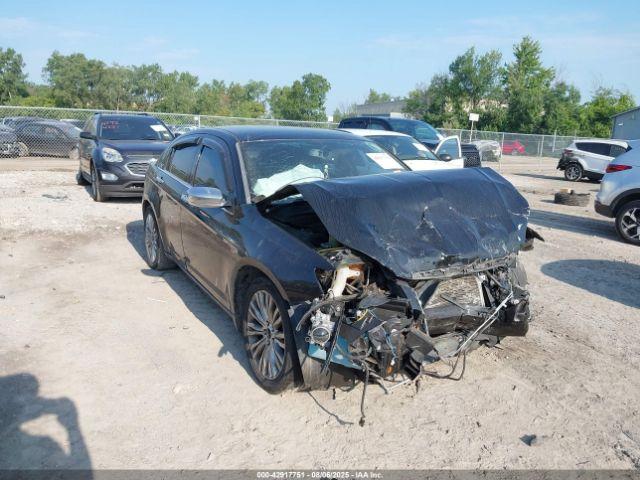  Salvage Chrysler 200