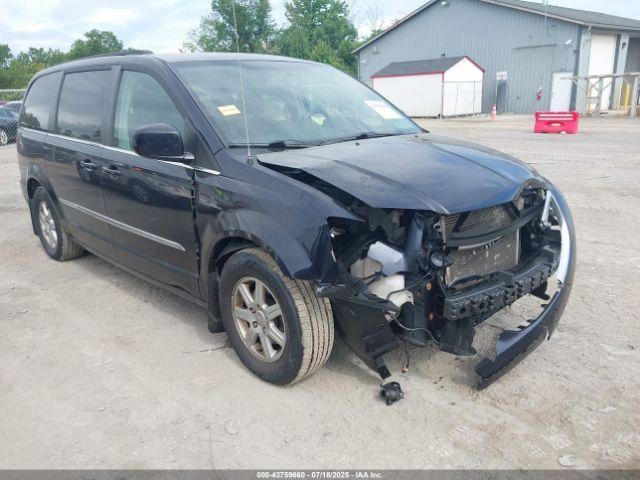  Salvage Chrysler Town & Country