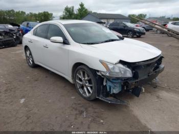  Salvage Nissan Maxima