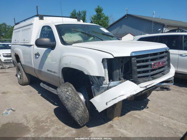  Salvage GMC Sierra 2500