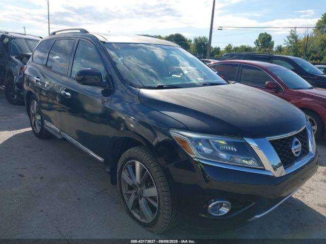  Salvage Nissan Pathfinder
