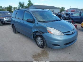  Salvage Toyota Sienna
